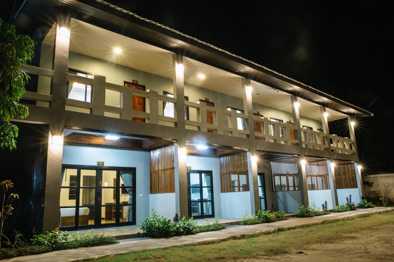 Billabong Hotel And Cafe Baan Tai Luaran gambar