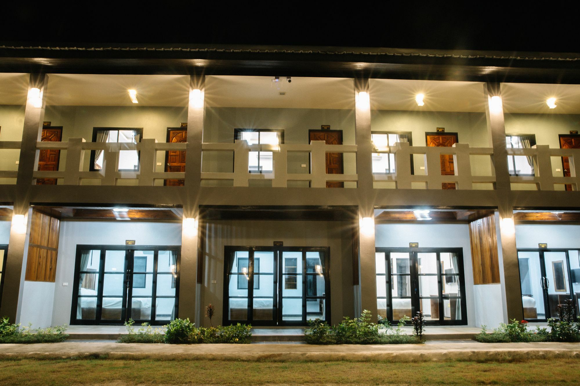 Billabong Hotel And Cafe Baan Tai Luaran gambar