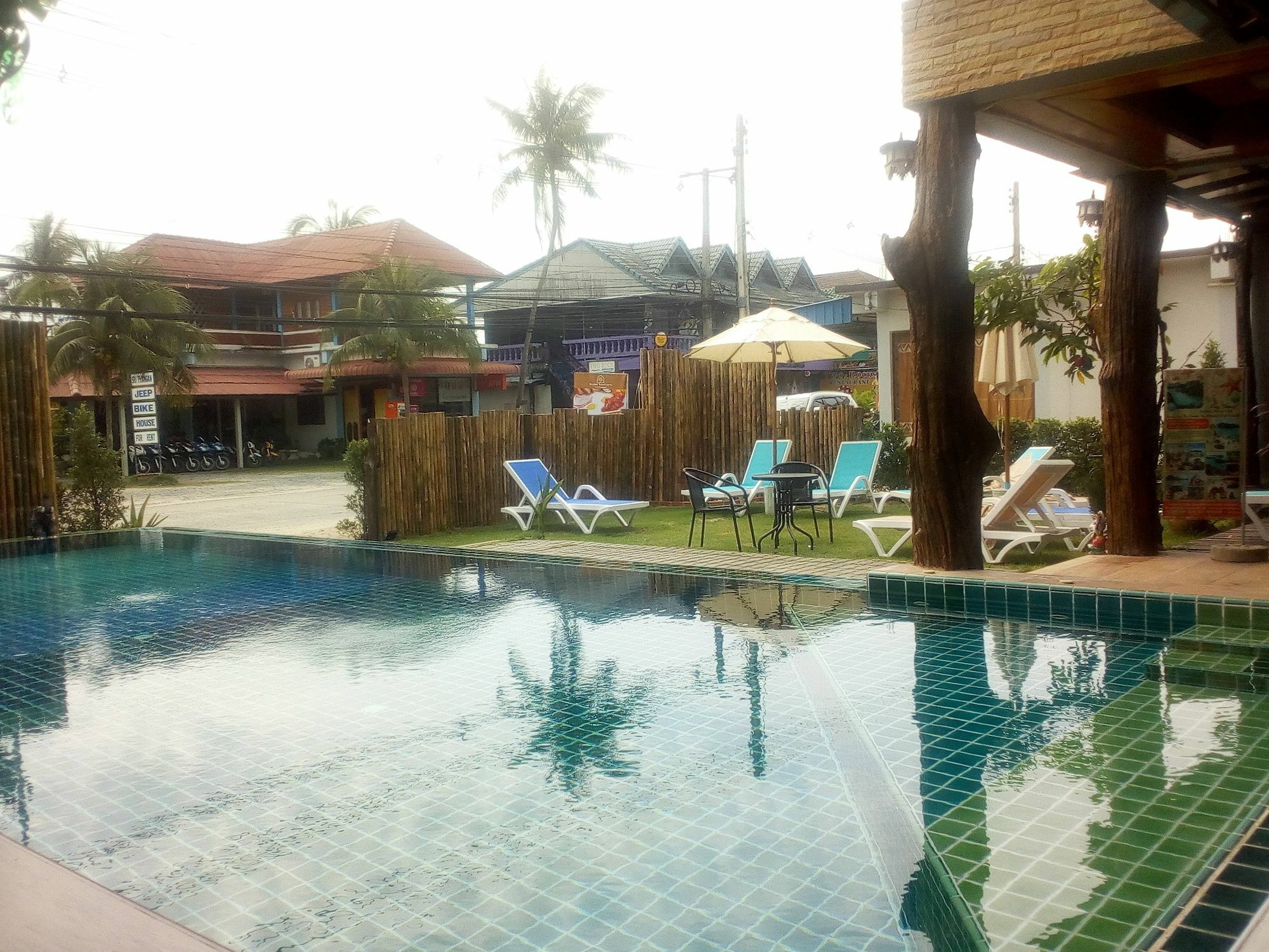 Billabong Hotel And Cafe Baan Tai Luaran gambar