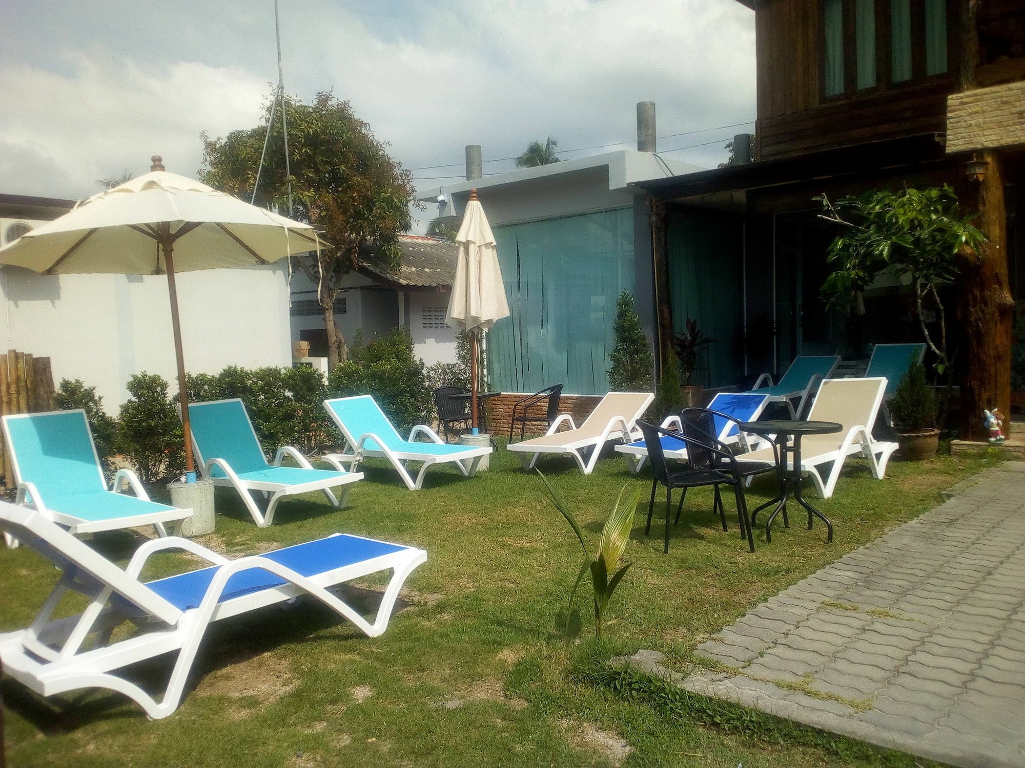Billabong Hotel And Cafe Baan Tai Luaran gambar