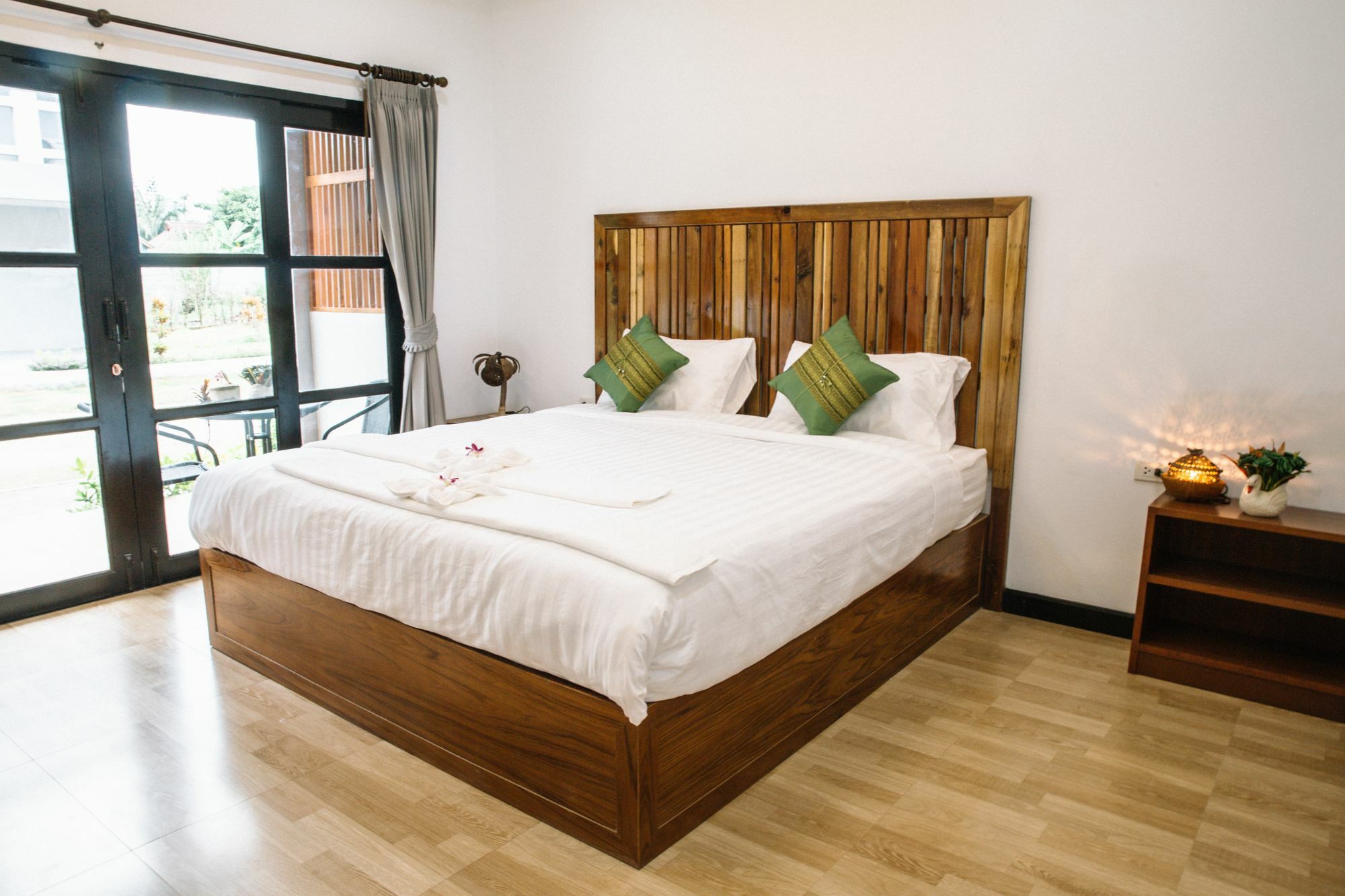 Billabong Hotel And Cafe Baan Tai Luaran gambar